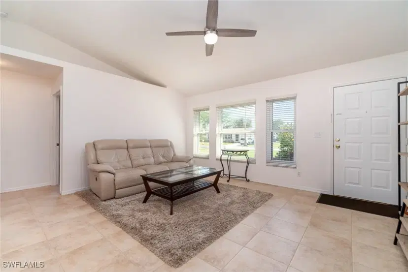 Picture of 1921 SE 8Th Ter, Cape Coral FL 33990