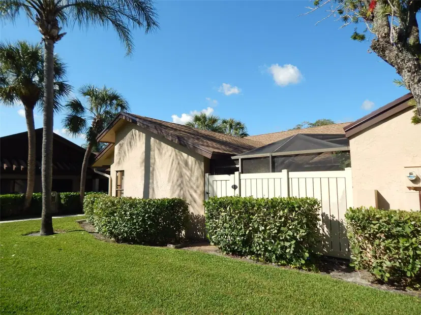 Picture of 2615 N Carambola Cir 1701, Coconut Creek FL 33066
