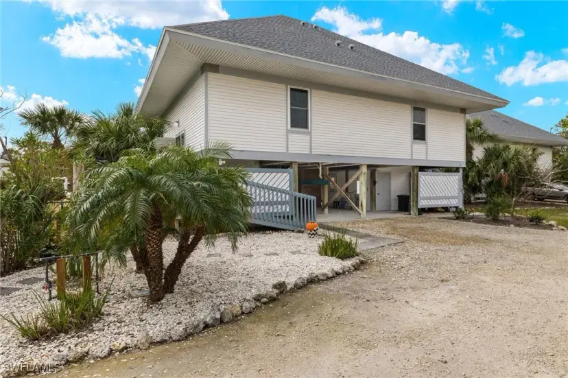 Picture of 1039 Beach Rd 103, Sanibel FL 33957