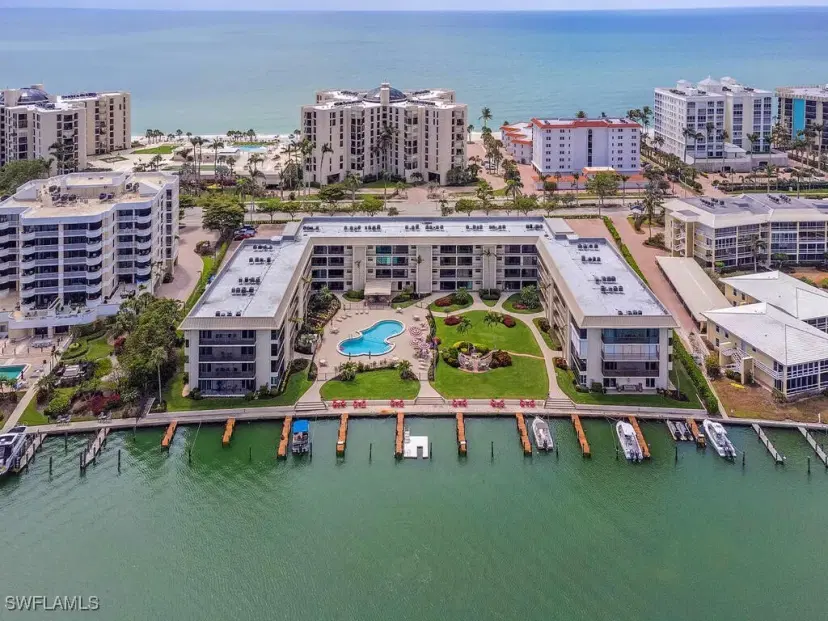 Picture of 3200 Gulf Shore Blvd N 116, Naples FL 34103