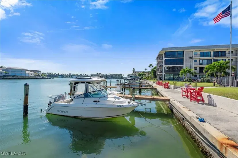Picture of 3200 Gulf Shore Blvd N 116, Naples FL 34103
