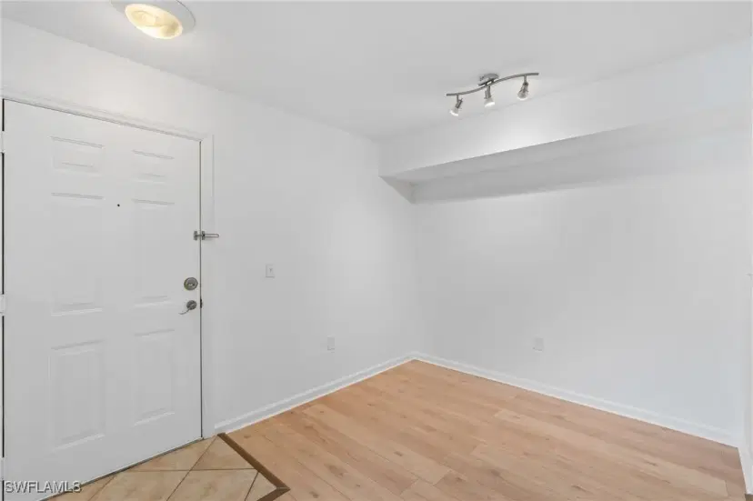 Picture of 4121 Residence Dr 315, Fort Myers FL 33901
