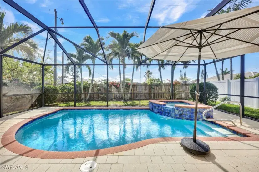 Picture of 684 98Th Ave N, Naples FL 34108