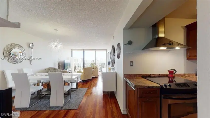Picture of 3625 N Country Club Dr 2604, Aventura FL 33180