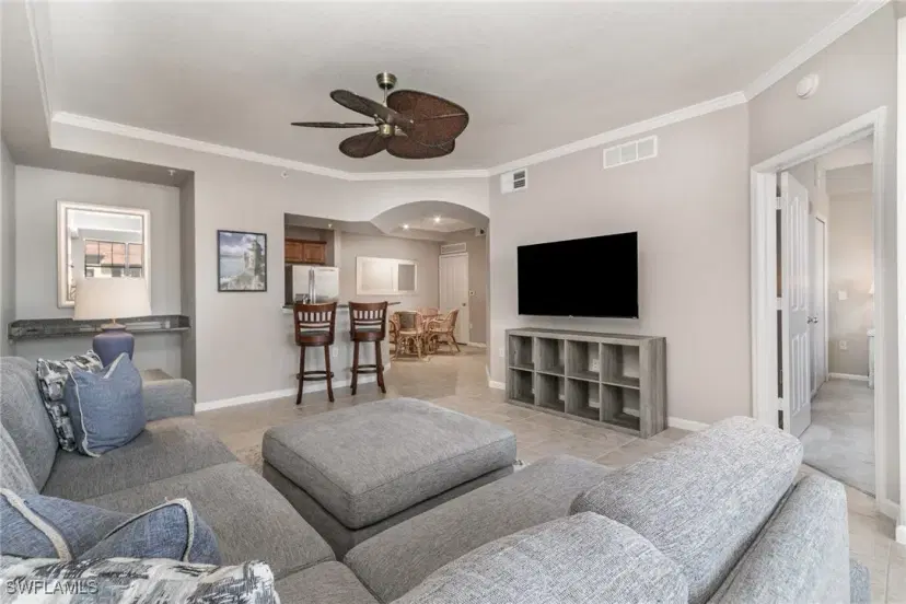 Picture of 12965 Positano Cir 305, Naples FL 34105