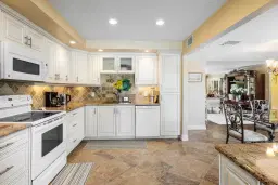Picture of 3653 Quail Ridge Drive Bobwhite B, Boynton Beach, FL 33436