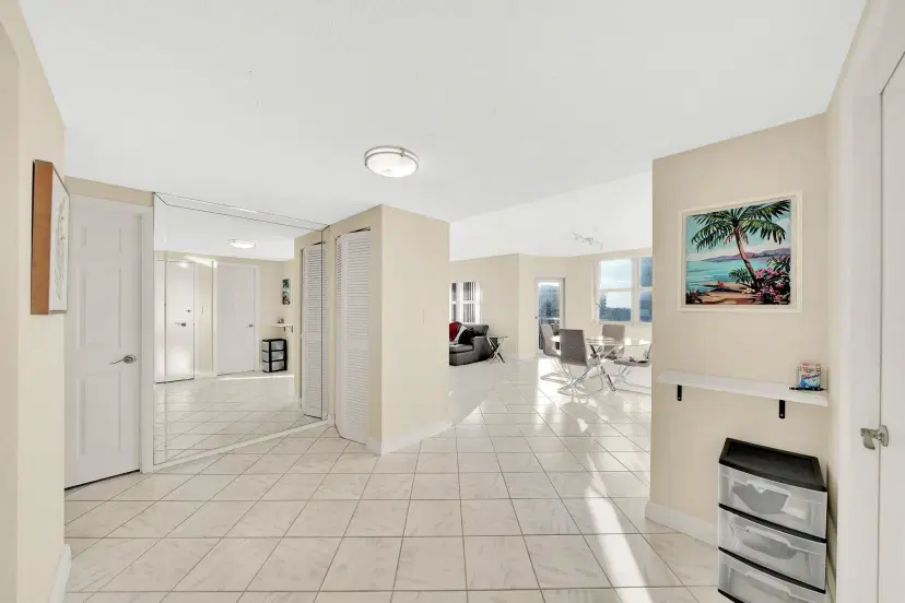 Picture of 1980 S Ocean Drive 10Q, Hallandale Beach FL 33009