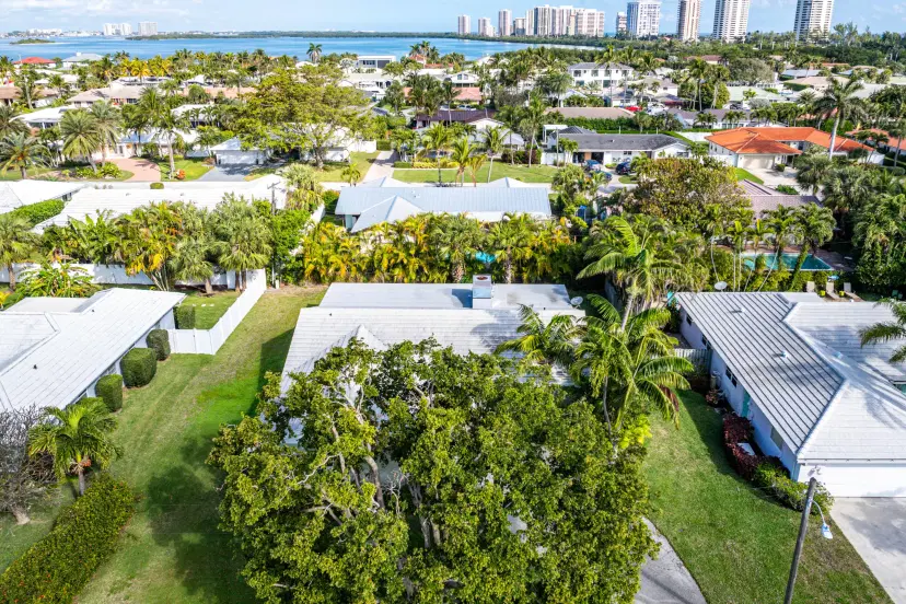 Picture of 1210 Dolphin Road, Singer Island FL 33404