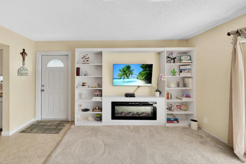 Picture of 517 Dotterel Road 32C, Delray Beach FL 33444