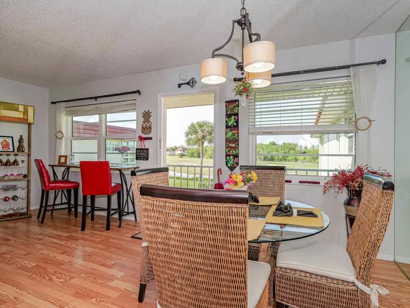 Picture of 73 Royal Oak Court 203, Vero Beach FL 32962