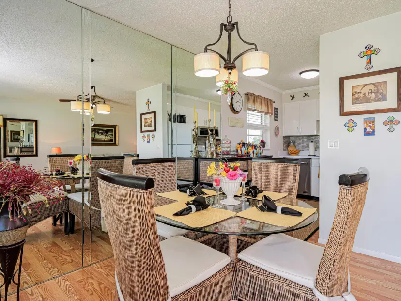 Picture of 73 Royal Oak Court 203, Vero Beach FL 32962