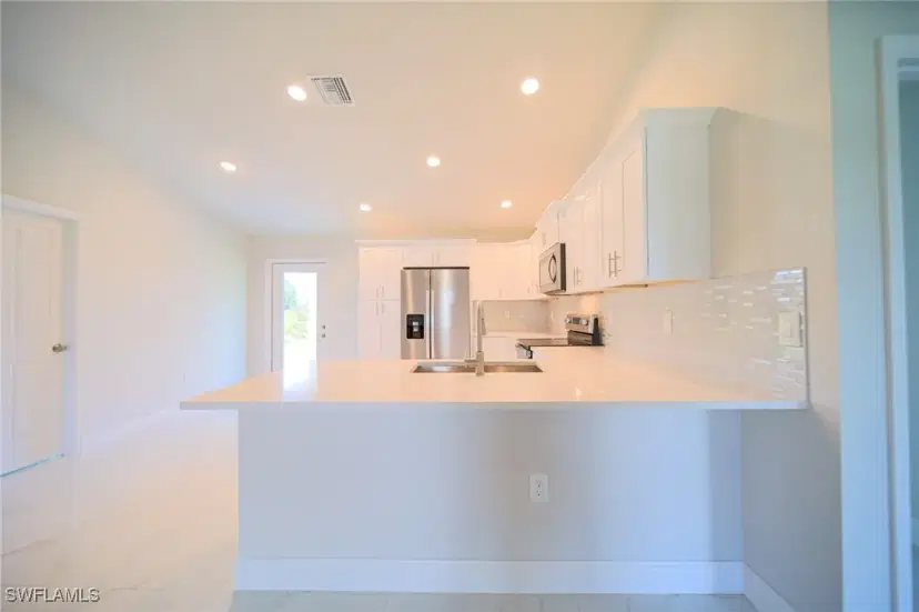 Picture of 309 Lloyd Ave S, Lehigh Acres FL 33974