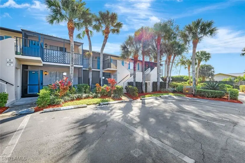 Picture of 4150 Looking Glass Ln 5, Naples FL 34112