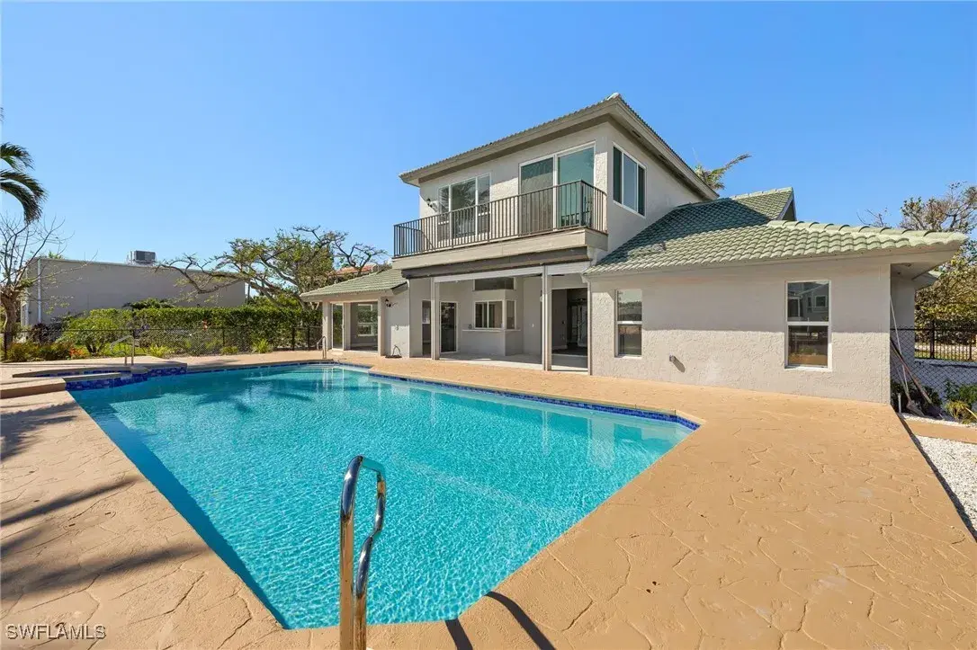 Picture of 780 Beach Rd, Sanibel, FL 33957