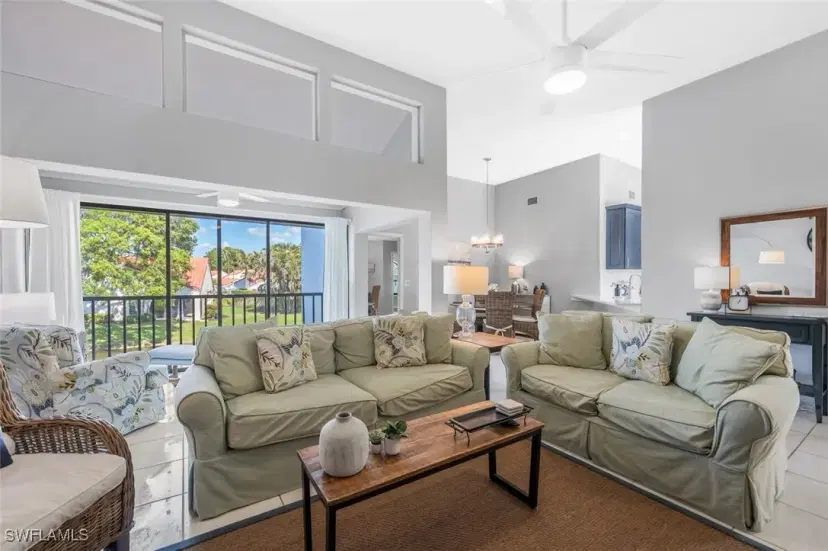 Picture of 637 Beachwalk Cir E202, Naples FL 34108