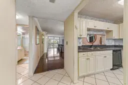 Picture of 4725 Lucerne Lakes Boulevard 410, Lake Worth, FL 33467