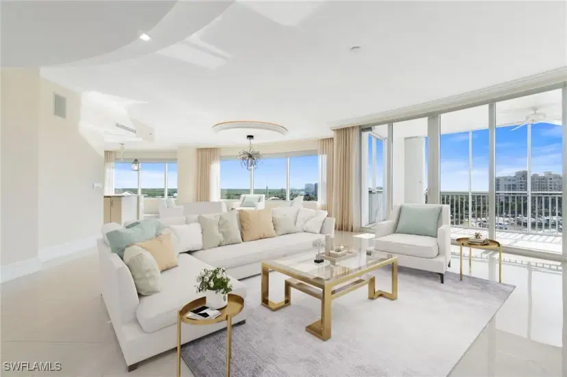 Picture of 13665 Vanderbilt Dr 701, Naples FL 34110