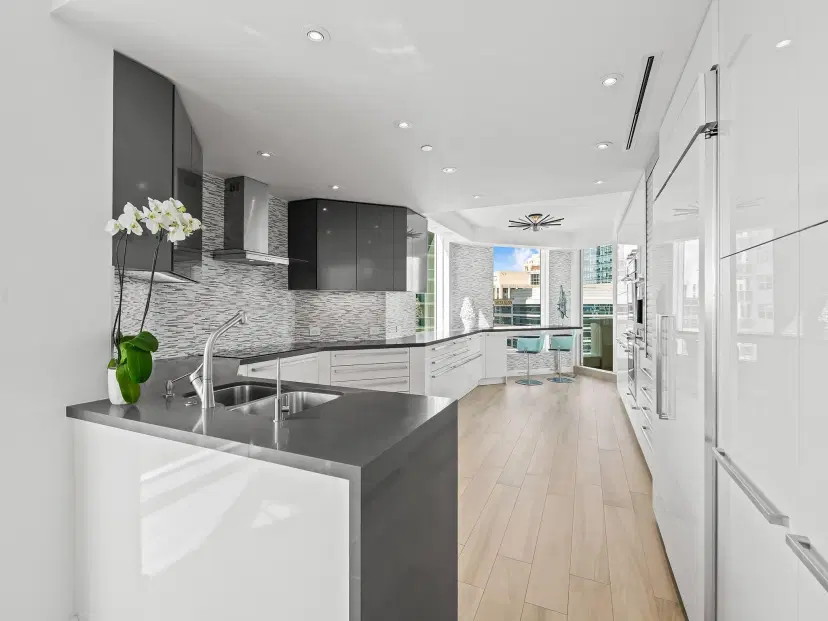 Picture of 411 N New River Dr 2306, Fort Lauderdale FL 33301