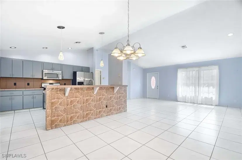 Picture of 2591 18Th Ave Ne, Naples FL 34120