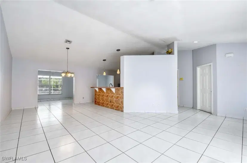 Picture of 2591 18Th Ave Ne, Naples FL 34120