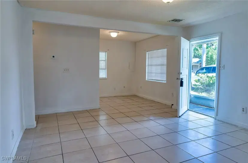 Picture of 1137 4Th Way, North Fort Myers FL 33903