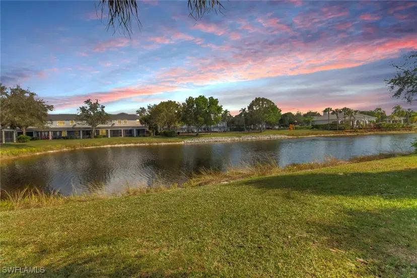 Picture of 14764 Pinnacle Pl 65, Naples FL 34119