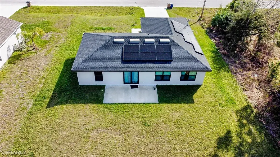 Picture of 320 Ranch Ave, Lehigh Acres, FL 33974