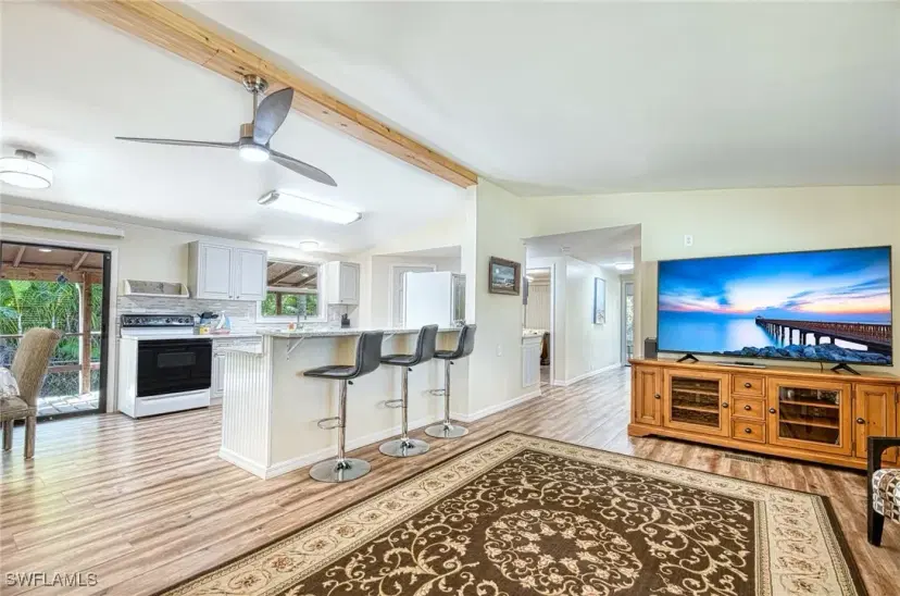 Picture of 50 Henderson Dr, Naples FL 34114