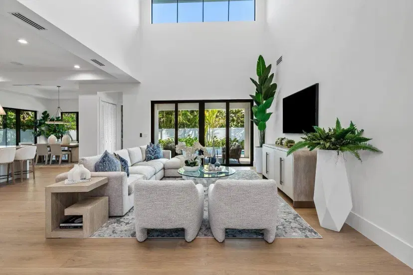 Picture of 323 Putnam Ranch Road, West Palm Beach FL 33405