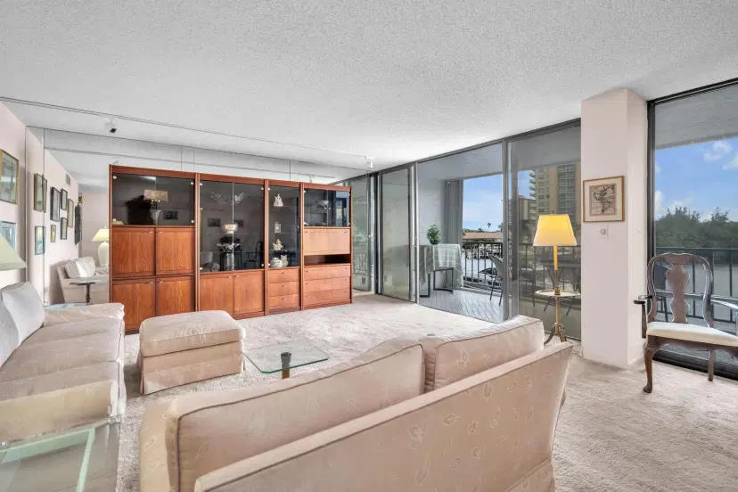 Picture of 936 Intracoastal Drive 3E, Fort Lauderdale FL 33304