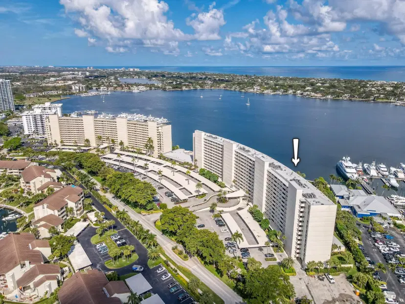Picture of 122 Lakeshore Drive Ph34, North Palm Beach FL 33408