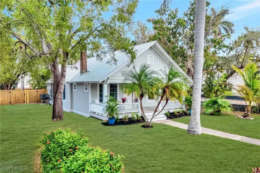 Picture of 2635 Michigan Ave, Fort Myers FL 33916