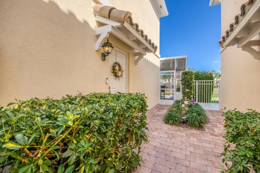 Picture of 136 Santa Barbara Way, Palm Beach Gardens FL 33410