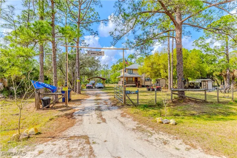 Picture of 2315 Truman Ave, Alva FL 33920