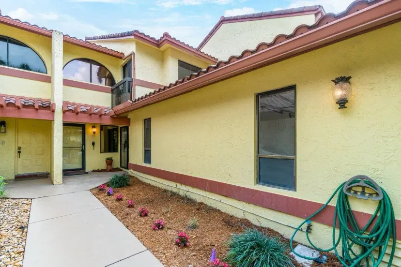 Picture of 5295 10Th Fairway Drive 3, Delray Beach FL 33484