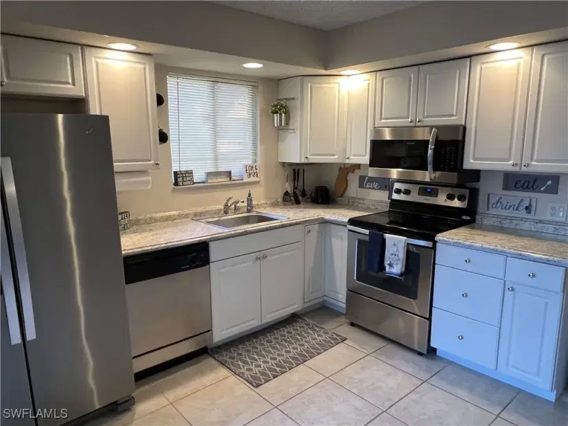 Picture of 5248 Cedarbend Dr 2, Fort Myers FL 33919