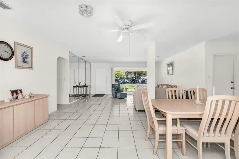 Picture of 2021 NE 24Th St, Lighthouse Point FL 33064