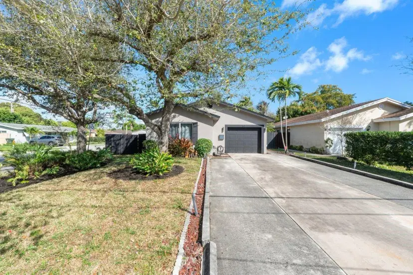 Picture of 601 NE 34Th Ct, Oakland Park FL 33334