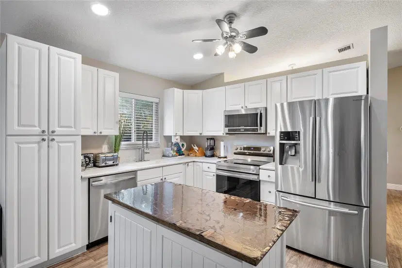 Picture of 601 NE 34Th Ct, Oakland Park FL 33334