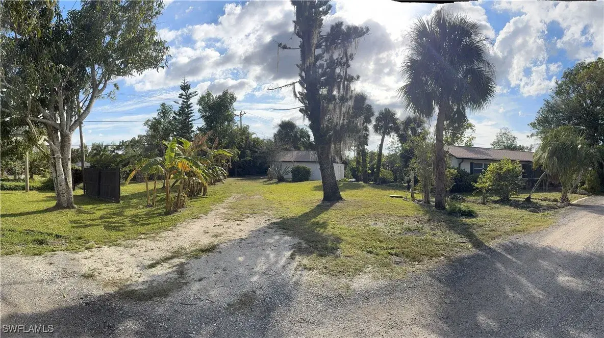 Picture of 118 Brooks Rd, North Fort Myers, FL 33917