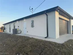 Picture of 367 Progress Ave, Lehigh Acres, FL 33974