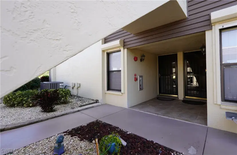 Picture of 5730 Trailwinds Dr 411, Fort Myers FL 33907