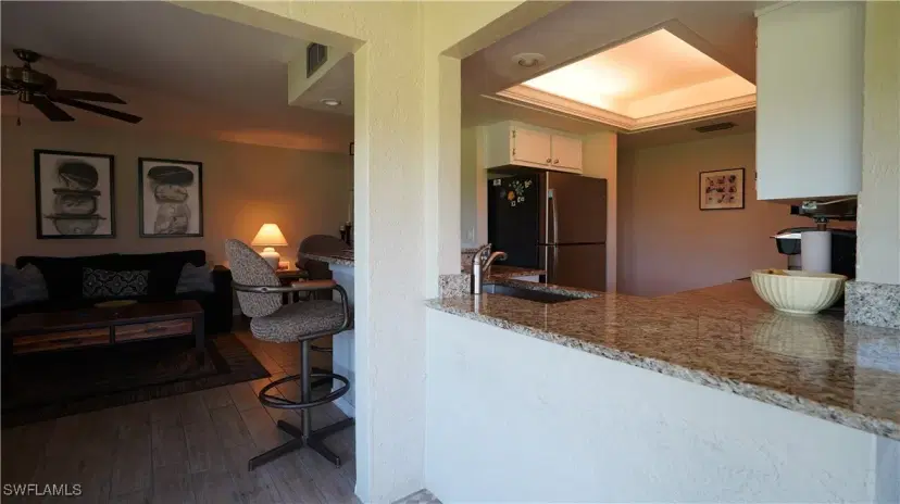 Picture of 5730 Trailwinds Dr 411, Fort Myers FL 33907