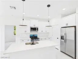 Picture of 621 Allison St E, Lehigh Acres, FL 33974