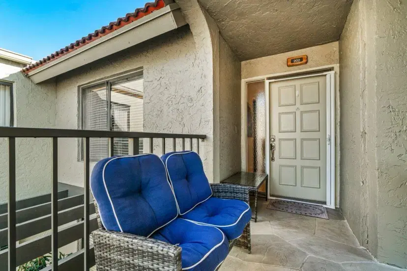 Picture of 5589 Fairway Park Drive 202, Boynton Beach FL 33437
