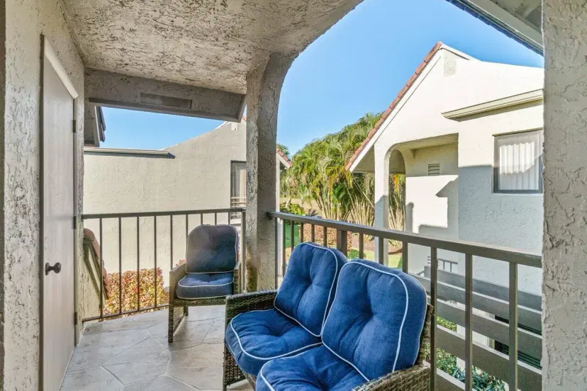 Picture of 5589 Fairway Park Drive 202, Boynton Beach FL 33437