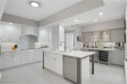 Picture of 980 Cape Marco Dr 1206, Marco Island, FL 34145