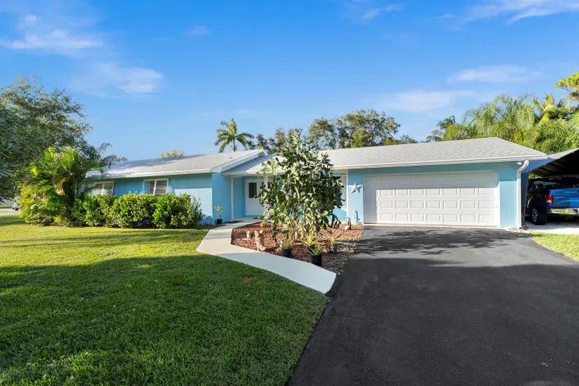 Picture of 1939 NW Pine Tree Way, Stuart FL 34994