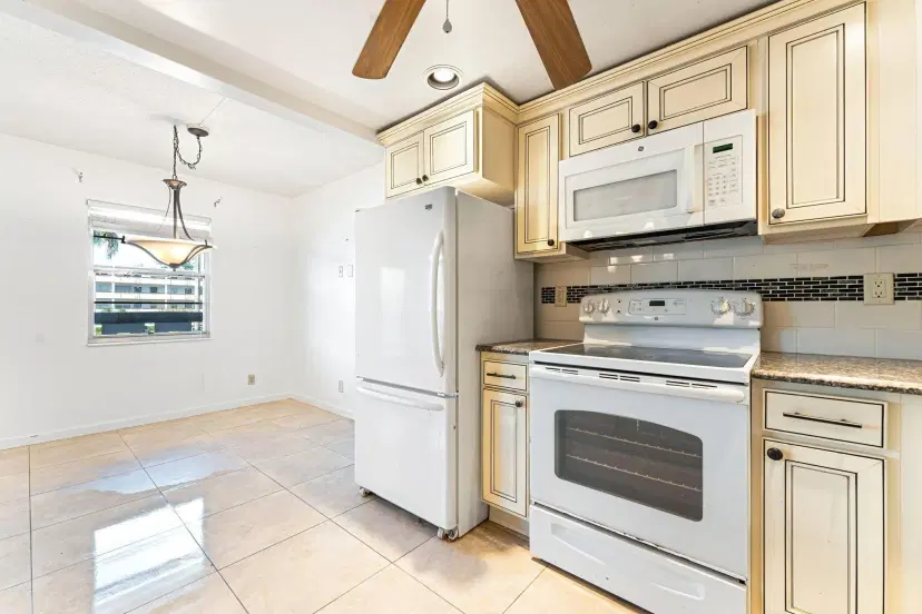 Picture of 2049 Hythe C, Boca Raton FL 33434