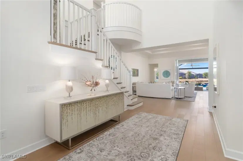 Picture of 6473 Arriba Ave, Naples FL 34113